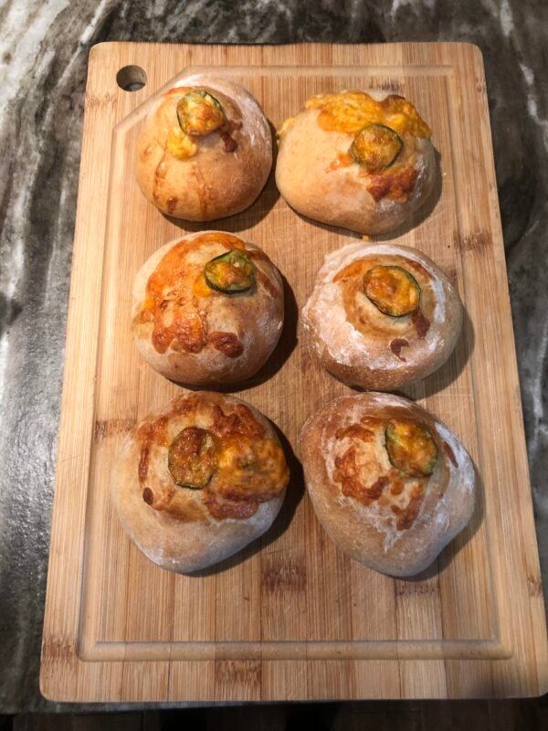Sourdough jalapeño cheddar bombs (6 piece)